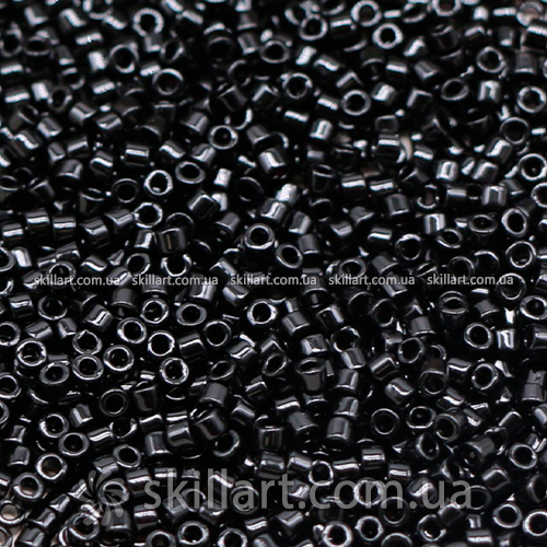 Бисер DB-10 Miyuki Delica Beads 11/0 (натуральный, черный)